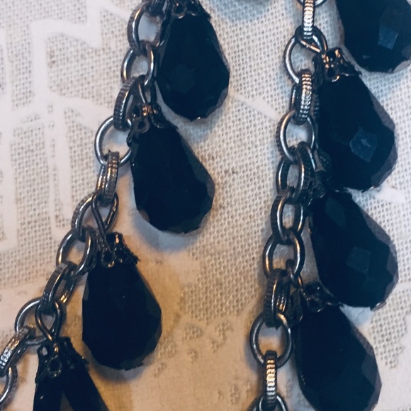 Necklace Layers - Picture 3 of 7
